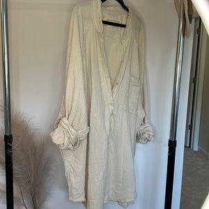 Aerie pool to party cover up top